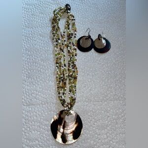 Necklace & earrings set